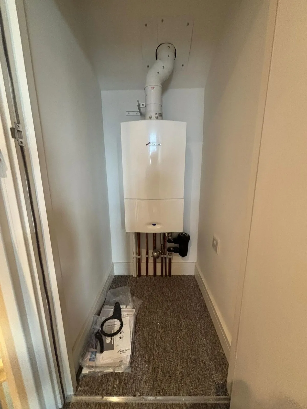 Boiler and flue installed by AMW Heating